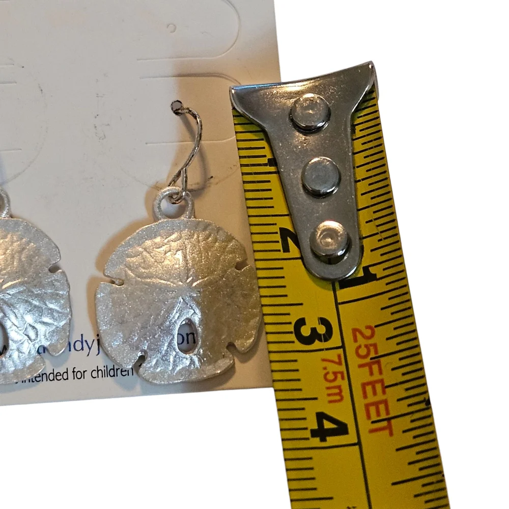 NWT - Trendy Jewels - Silver Sand Dollar Earrings